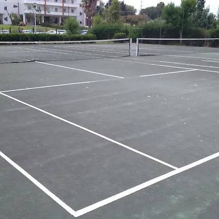 T0 Da Rocha アパート